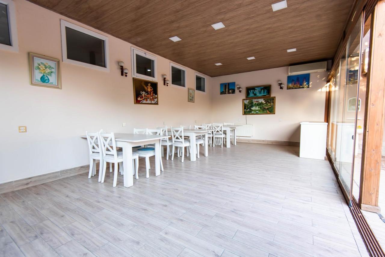 Damla Hotel Baky Esterno foto