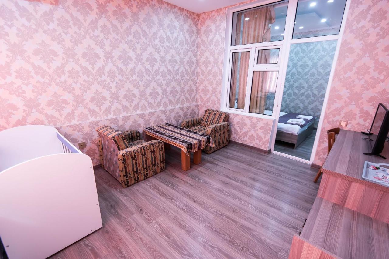 Damla Hotel Baky Esterno foto